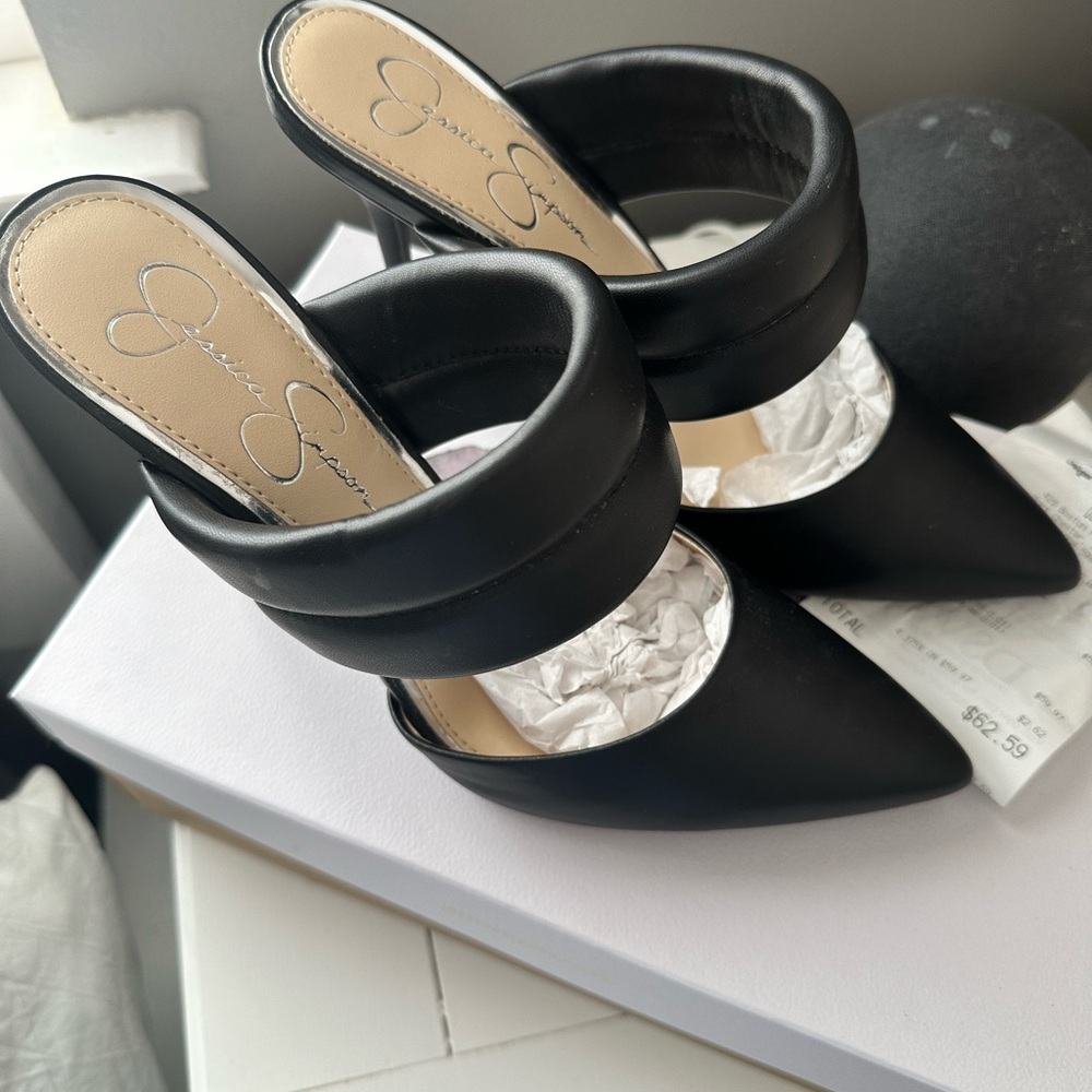 Jessica Simpson Italia Nappa heel Blk. Size 10. New